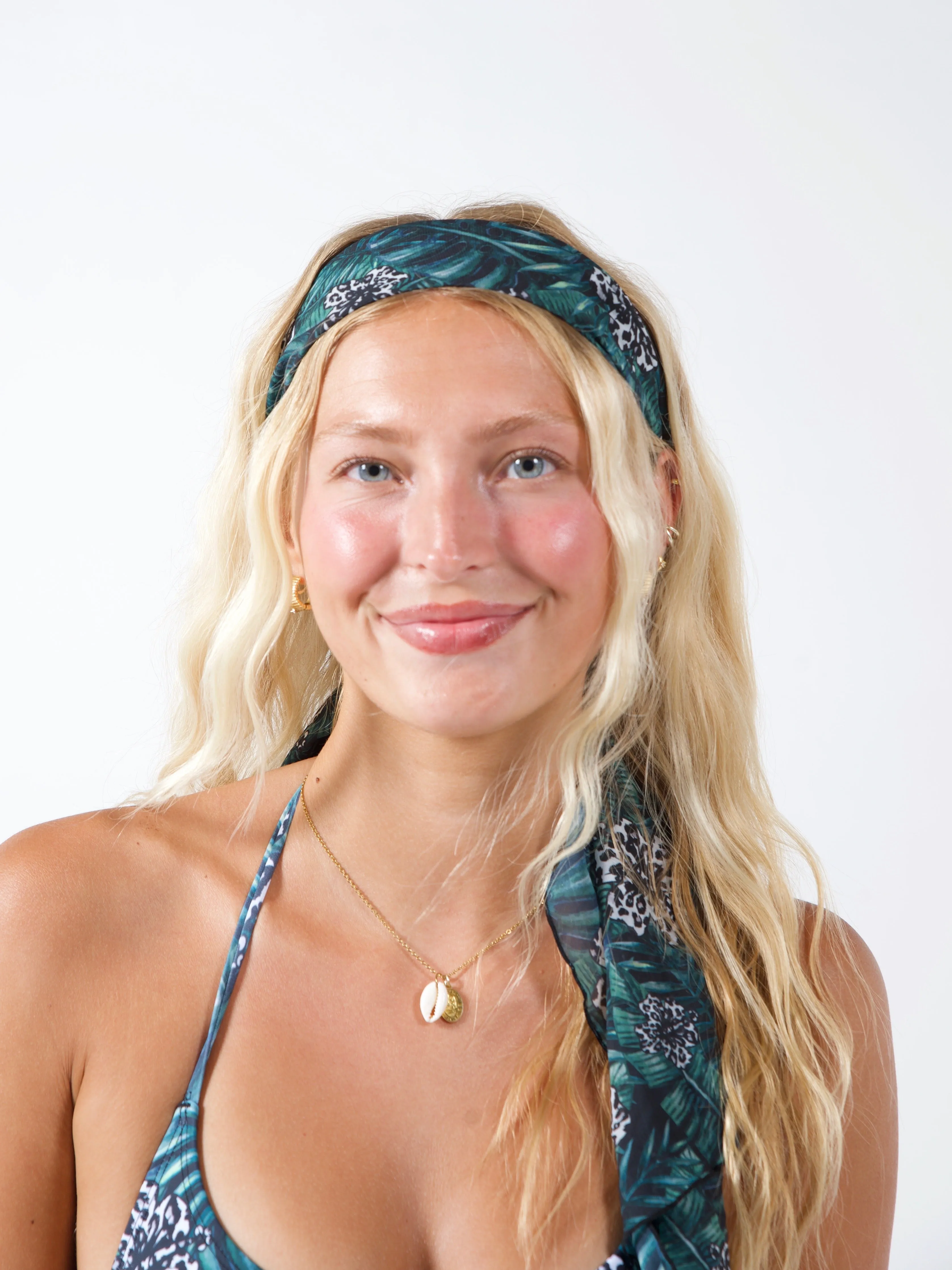 Beach Wrap / Wild Hibiscus