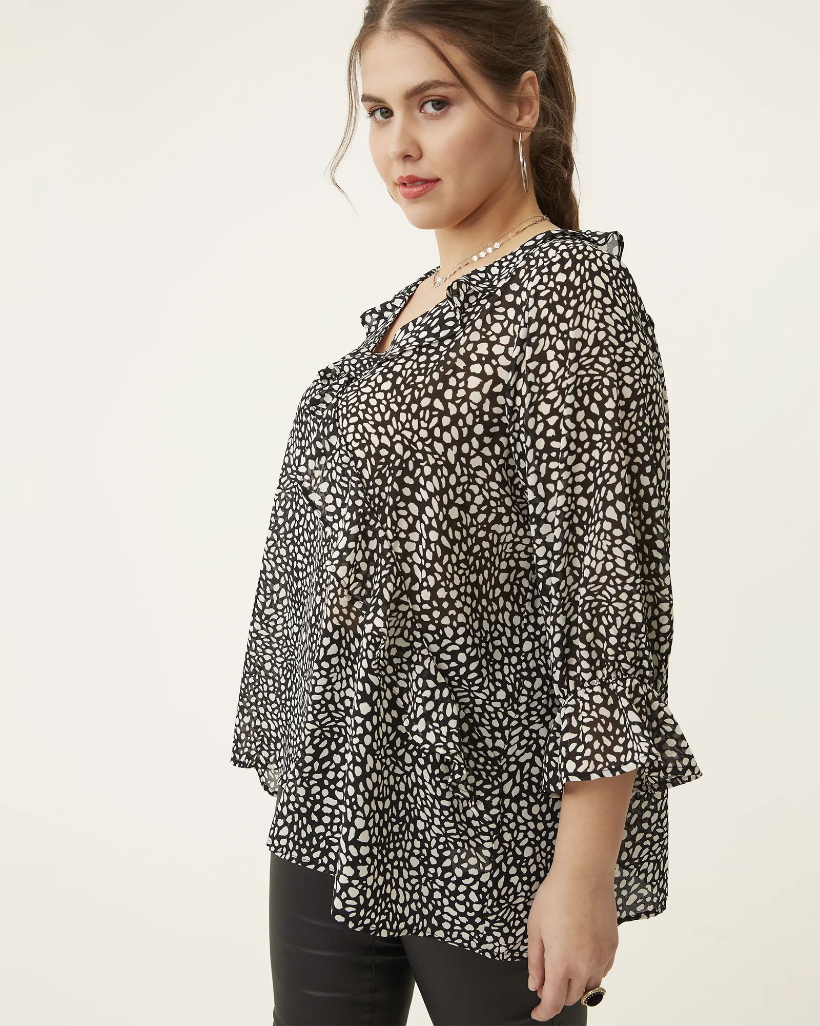 Catherine Ruffled Chiffon Blouse | White / Black
