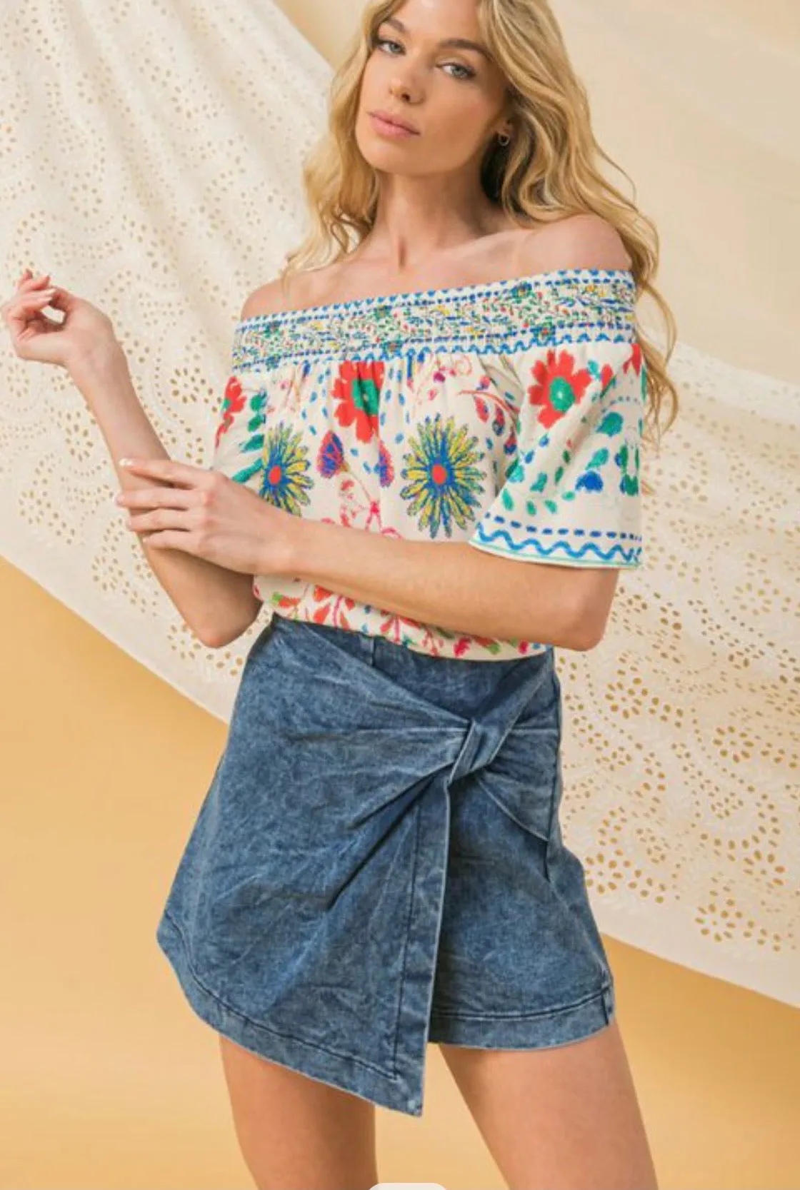 Folklore Top (2 colors)