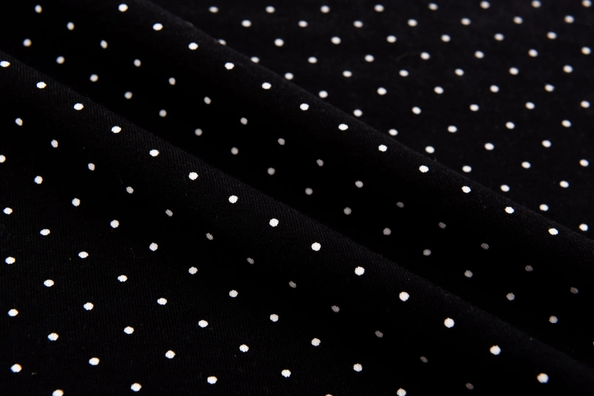 Knit cotton blended Single Jersey Irregular Dots  Printed Fabric